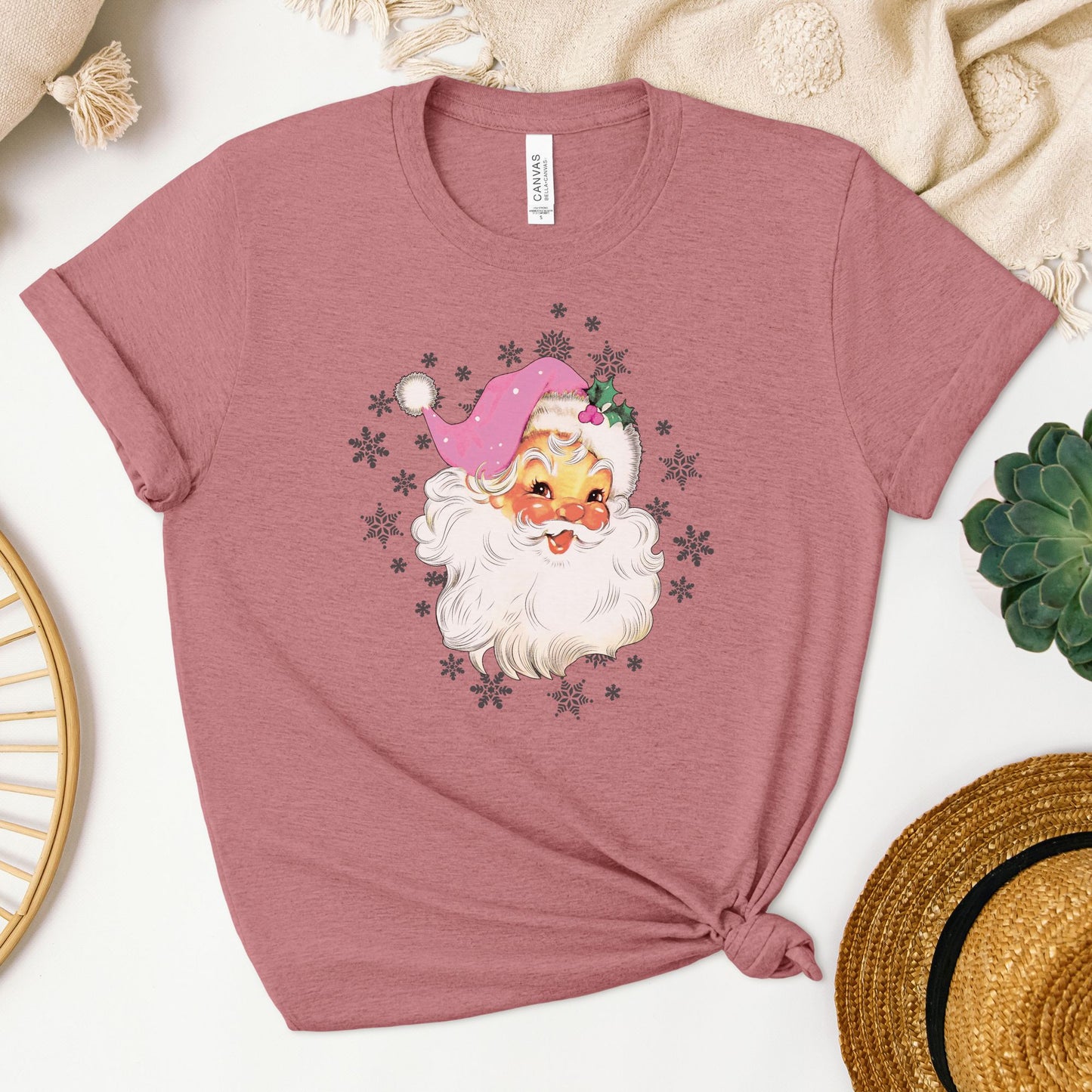 PINK SANTA Shirt, Vintage Santa tee, Retro Pink Santa tshirt, Classic Christmas T-shirt, gift for Women, pink xmas, Santa t-shirt